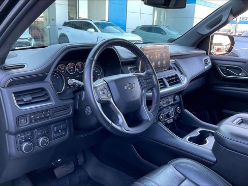 Used 2021 Chevrolet Tahoe RST w/ Luxury Package image 17