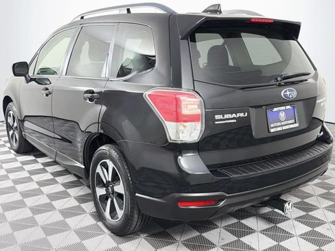 Used 2017 Subaru Forester 2.5i Premium AWD/4WD image 9