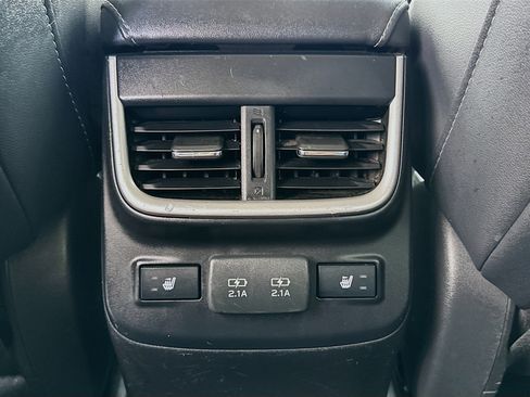 Used 2020 Subaru Outback Limited AWD/4WD image 16