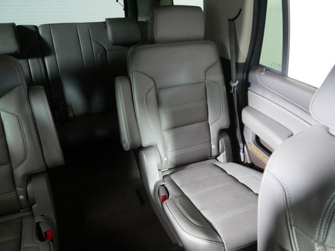 Used 2019 GMC Yukon Denali image 14