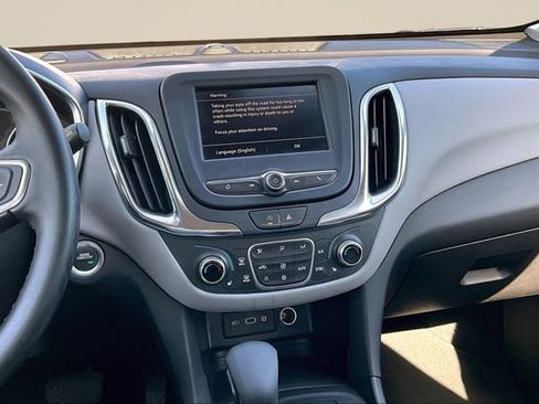 Used 2024 Chevrolet Equinox LT image 9