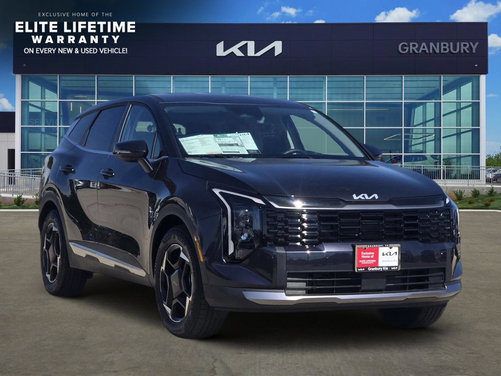 Used 2026 Kia Sportage EX FWD image 3