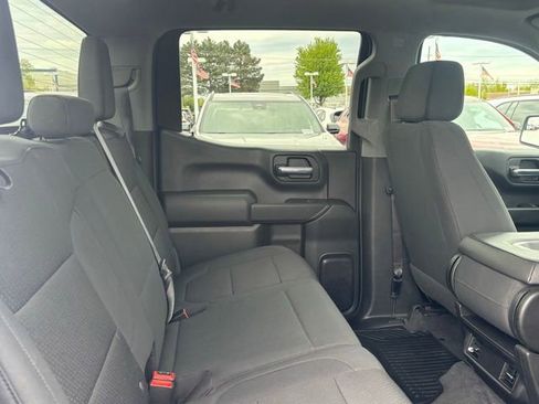 Used 2020 Chevrolet Silverado 1500 Custom w/ Custom Value Package AWD/4WD image 15