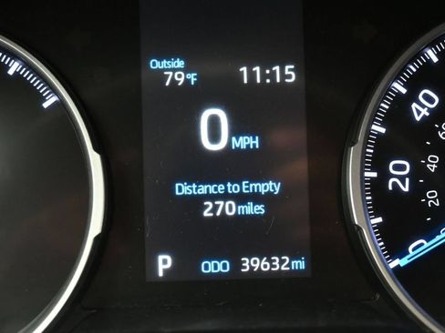 Certified 2022 Toyota RAV4 LE AWD/4WD image 16