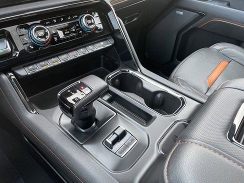 Used 2022 GMC Sierra 1500 AT4 w/ AT4 Premium Package image 29