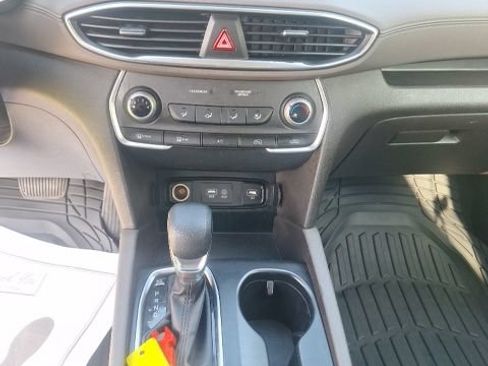 Used 2019 Hyundai Santa Fe SE AWD/4WD image 15