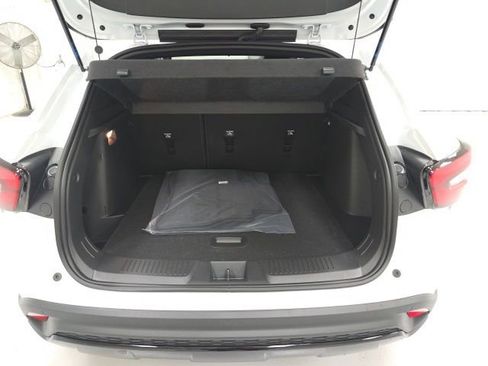 New 2026 Chevrolet Trax RS w/ Driver Confidence Package image 22