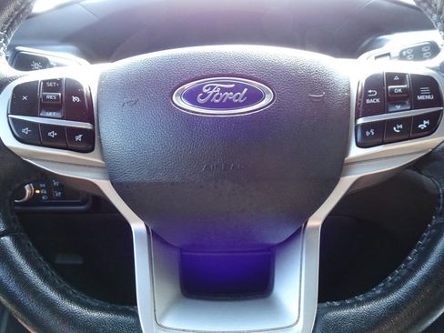 Used 2020 Ford Explorer XLT w/ Comfort Package AWD/4WD image 23
