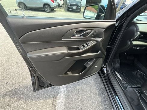 Used 2023 Chevrolet Traverse Premier w/ LPO, Floor Liner Package image 10