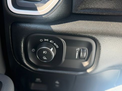 Used 2021 RAM 1500 Big Horn AWD/4WD image 19