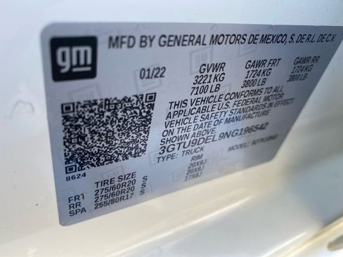 Used 2022 GMC Sierra 1500 SLT w/ SLT Premium Plus Package image 38