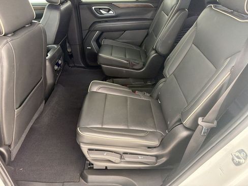 Used 2021 Chevrolet Tahoe Premier w/ Premium Package AWD/4WD image 23