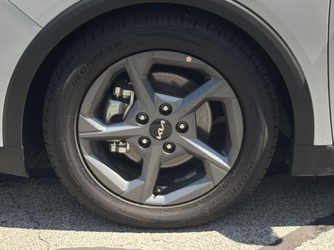 Used 2025 Kia K4 FWD image 30