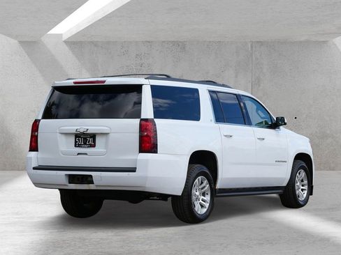 Used 2017 Chevrolet Suburban LT AWD/4WD image 3