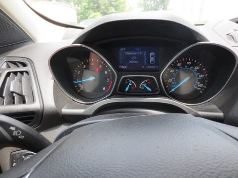 Used 2014 Ford Escape S FWD image 9