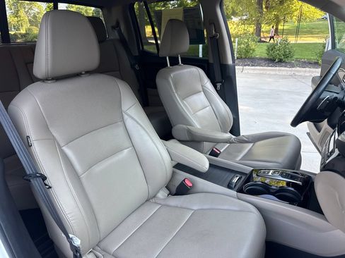 Used 2020 Honda Ridgeline RTL-E image 32