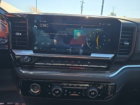 Used 2023 Chevrolet Silverado 1500 LT image 7