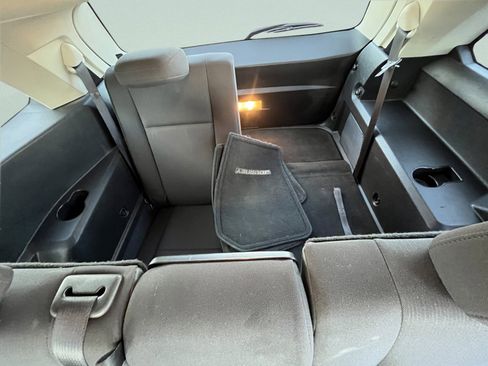 Used 2010 Dodge Journey SE w/ Popular Equipment Group image 12