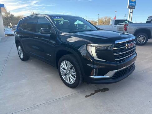 Used 2024 GMC Acadia Elevation image 4