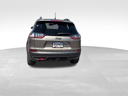 Used 2021 Jeep Cherokee Trailhawk AWD/4WD image 9