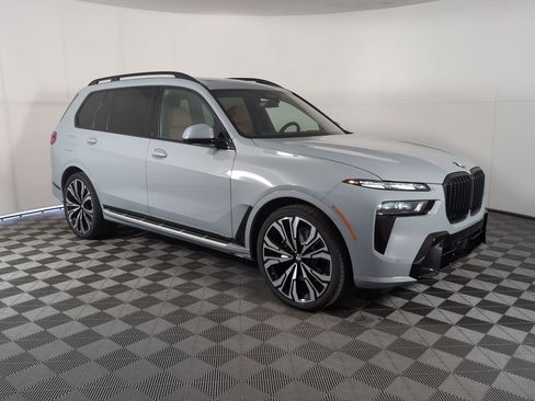 New 2026 BMW X7 xDrive40i w/ Executive Package image 6
