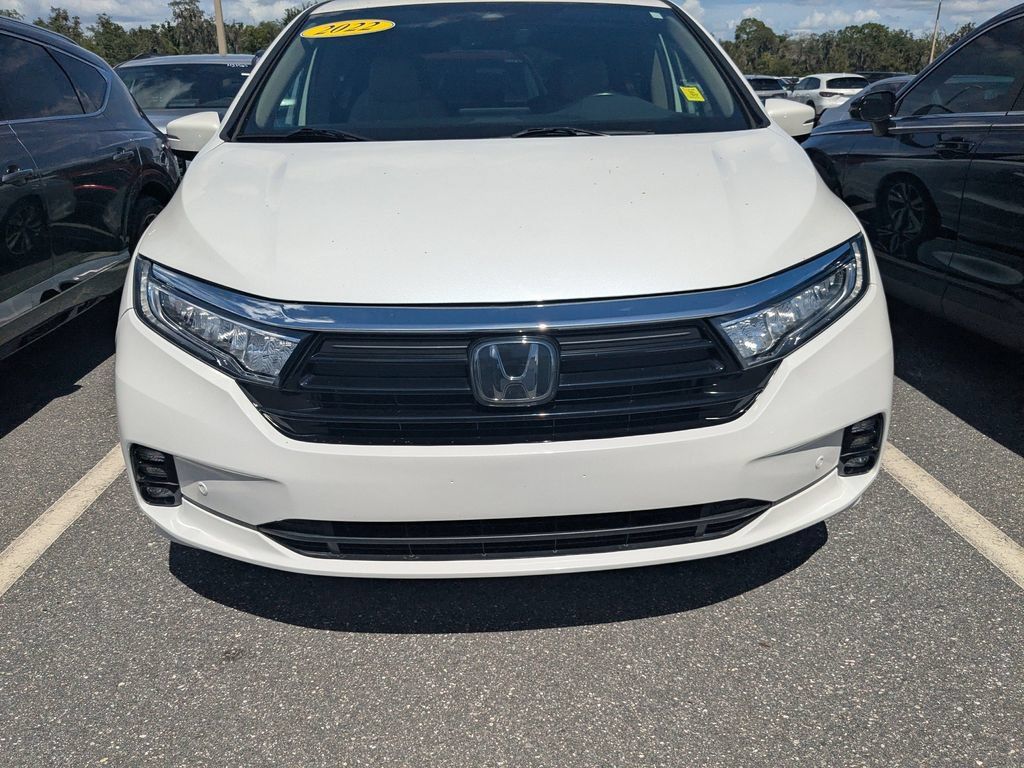 Used 2022 Honda Odyssey Touring image 2