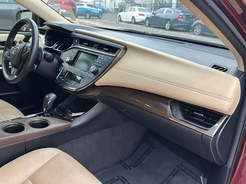 Used 2013 Toyota Avalon Limited image 21