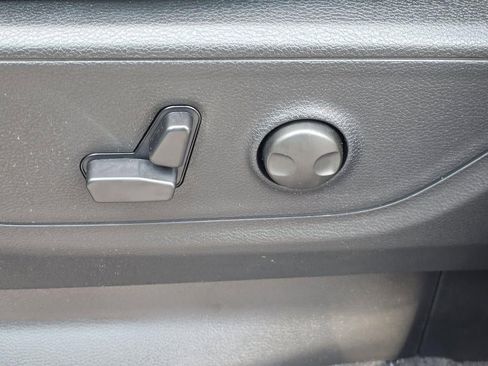 New 2026 RAM 1500 Big Horn AWD/4WD image 14