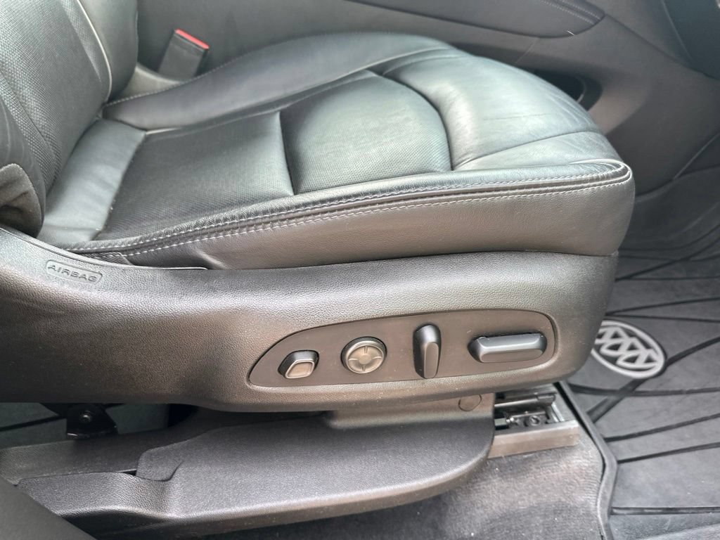 Used 2021 Buick Enclave Avenir w/ Avenir Technology Package AWD/4WD image 59