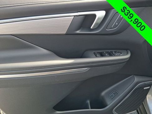 Used 2026 Buick Enclave Preferred AWD/4WD image 13