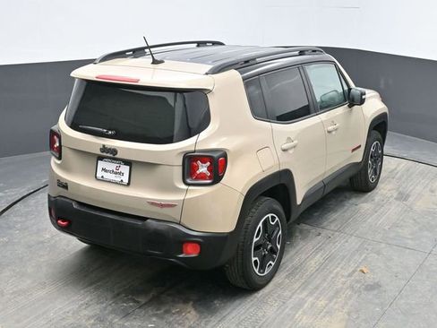 Used 2016 Jeep Renegade Trailhawk image 21