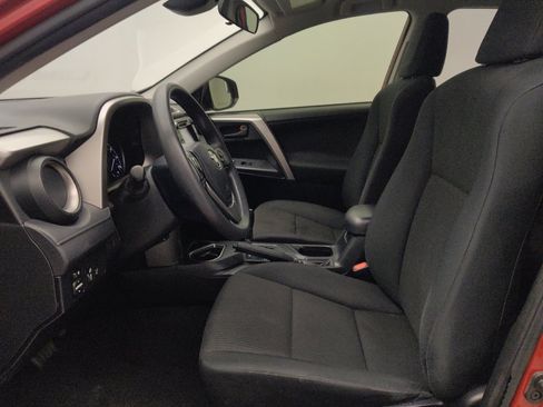 Used 2017 Toyota RAV4 LE FWD image 17