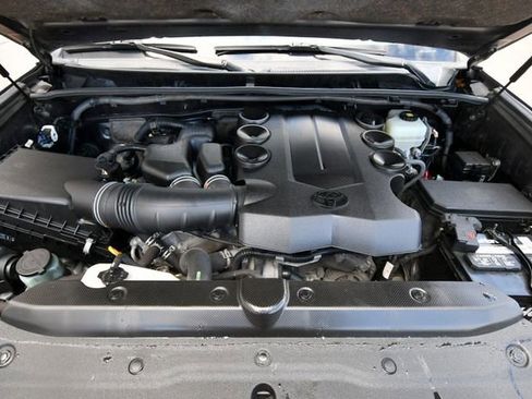 Used 2020 Toyota 4Runner Nightshade AWD/4WD image 11