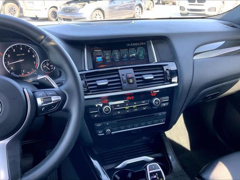 Used 2017 BMW X4 M40i image 7