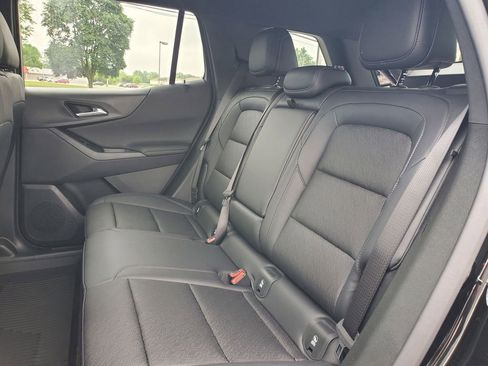 New 2026 Chevrolet Equinox LT w/ Convenience Package II AWD/4WD image 27