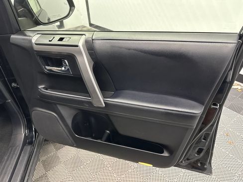 Used 2024 Toyota 4Runner SR5 AWD/4WD image 15