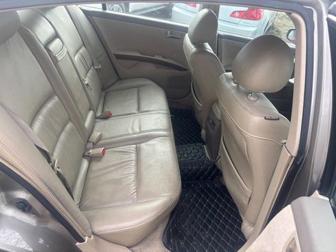 Used 2005 Nissan Maxima 3.5 SL w/ (S03) Driver Preferred Pkg image 13