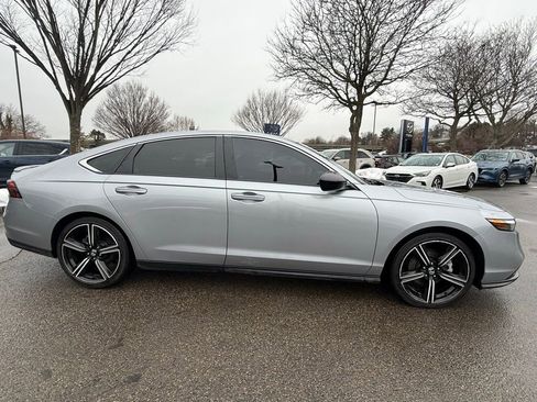 Used 2023 Honda Accord Sport image 5