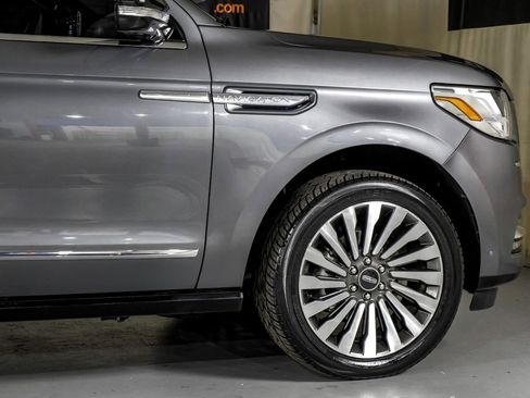 Used 2021 Lincoln Navigator L Reserve w/ Luxury Package image 7