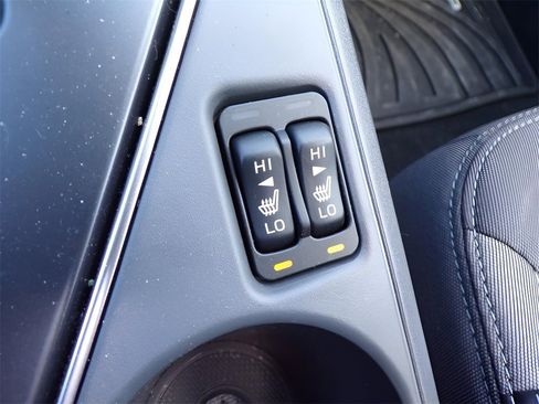 Certified 2025 Subaru Crosstrek 2.0i Premium image 15