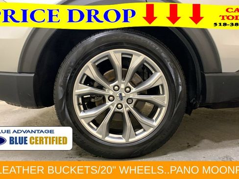 Certified 2022 Ford Explorer XLT w/ Equipment Group 202A AWD/4WD image 16