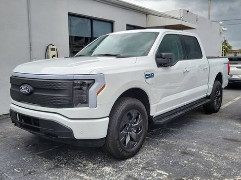 Used 2025 Ford F150 Lightning Flash AWD/4WD image 31
