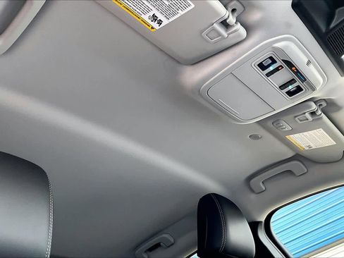 Used 2025 Ford Mustang Mach-E Select w/ Comfort Package Lite image 14