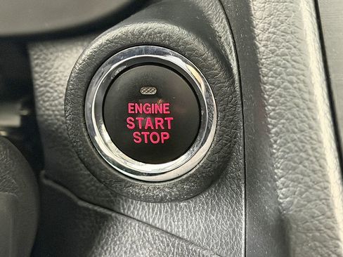 Used 2015 Subaru Forester 2.5i Touring w/ Eyesight & Navigation System image 28