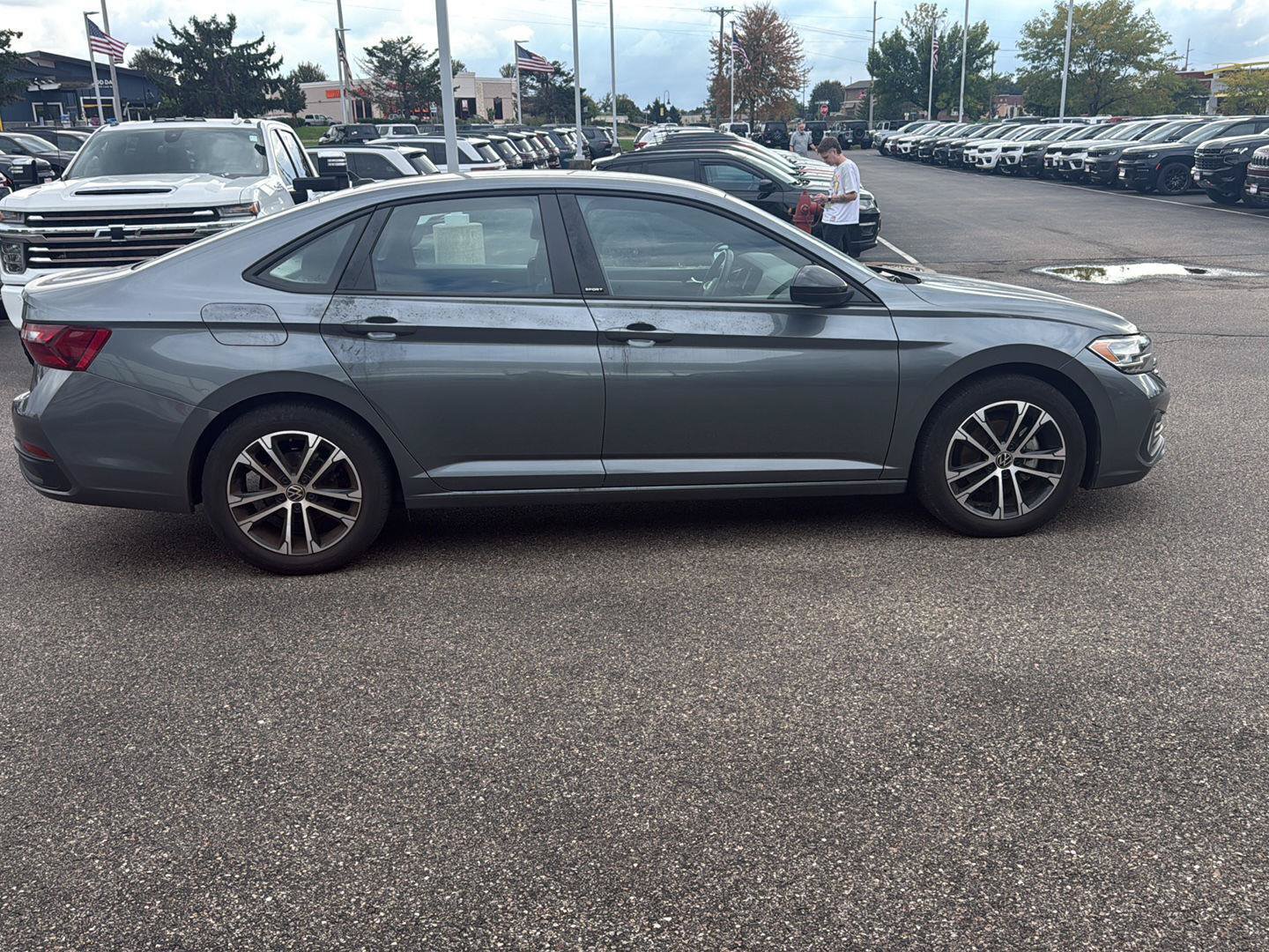 Used 2024 Volkswagen Jetta Sport FWD image 6
