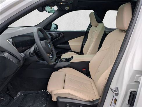 Used 2025 BMW X3 xDrive30i w/ Convenience Package AWD/4WD image 16