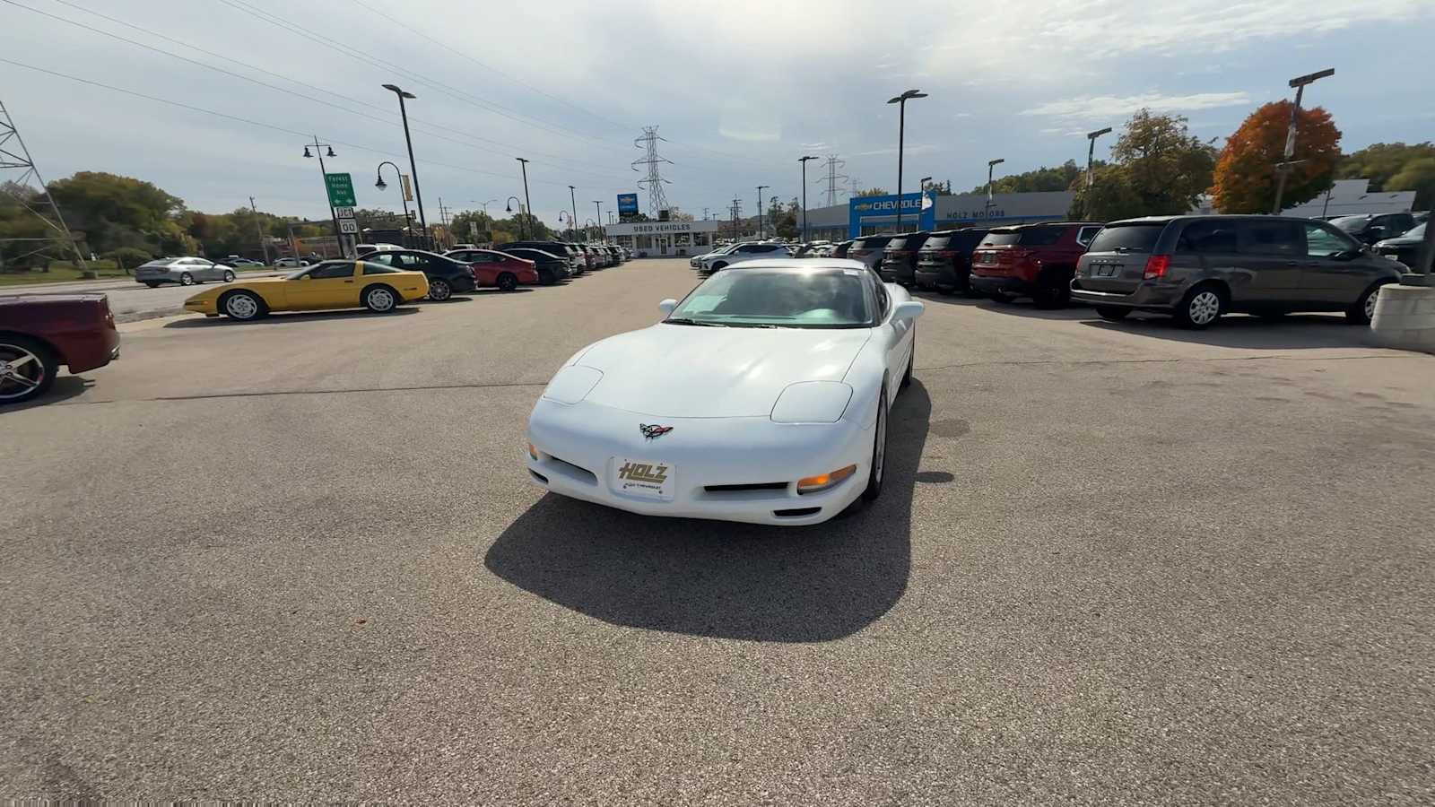Used 1998 Chevrolet Corvette Coupe w/ Memory Pkg RWD image 3