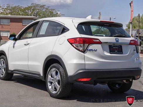 Used 2021 Honda HR-V LX image 12