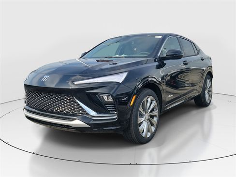 New 2026 Buick Envista Avenir image 2