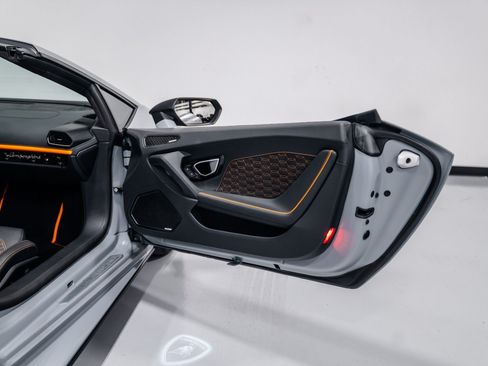 Used 2024 Lamborghini Huracan EVO AWD/4WD image 39